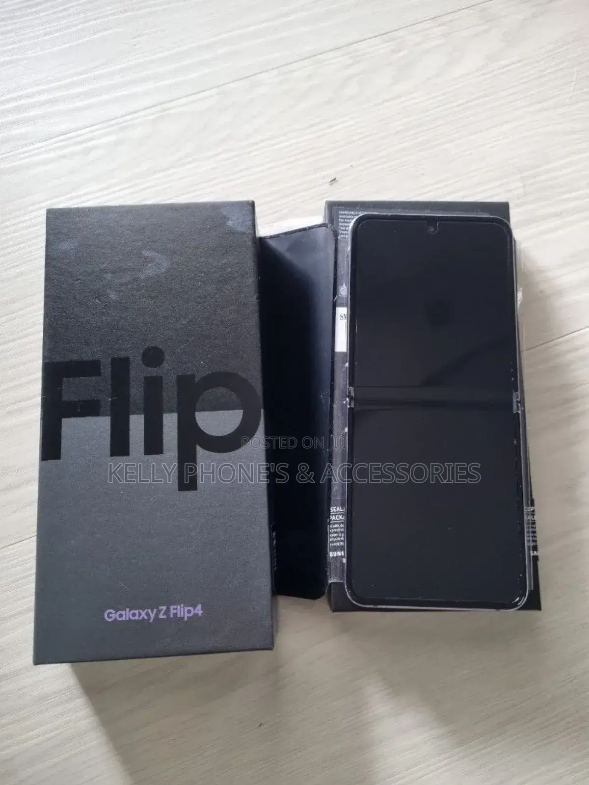 New Samsung Galaxy Z Flip4 512 GB Black