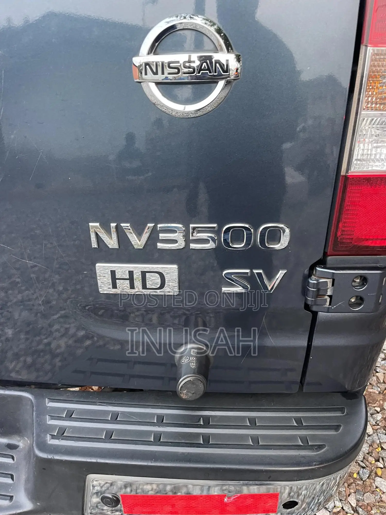 Nissan Caravan (Urvan) 2014 Blue