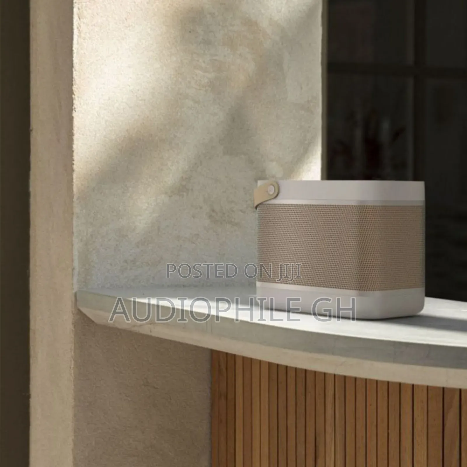 Bang Olufsen Beolit 20
Powerful Bluetooth Speaker