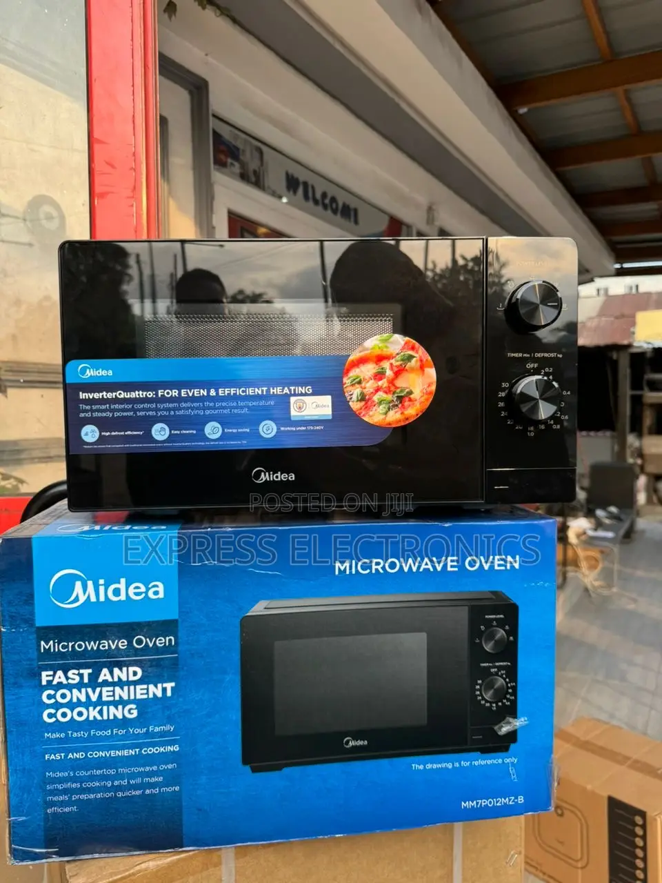 Newly Sealed in Box MM7P012MZ-B Microwave Oven