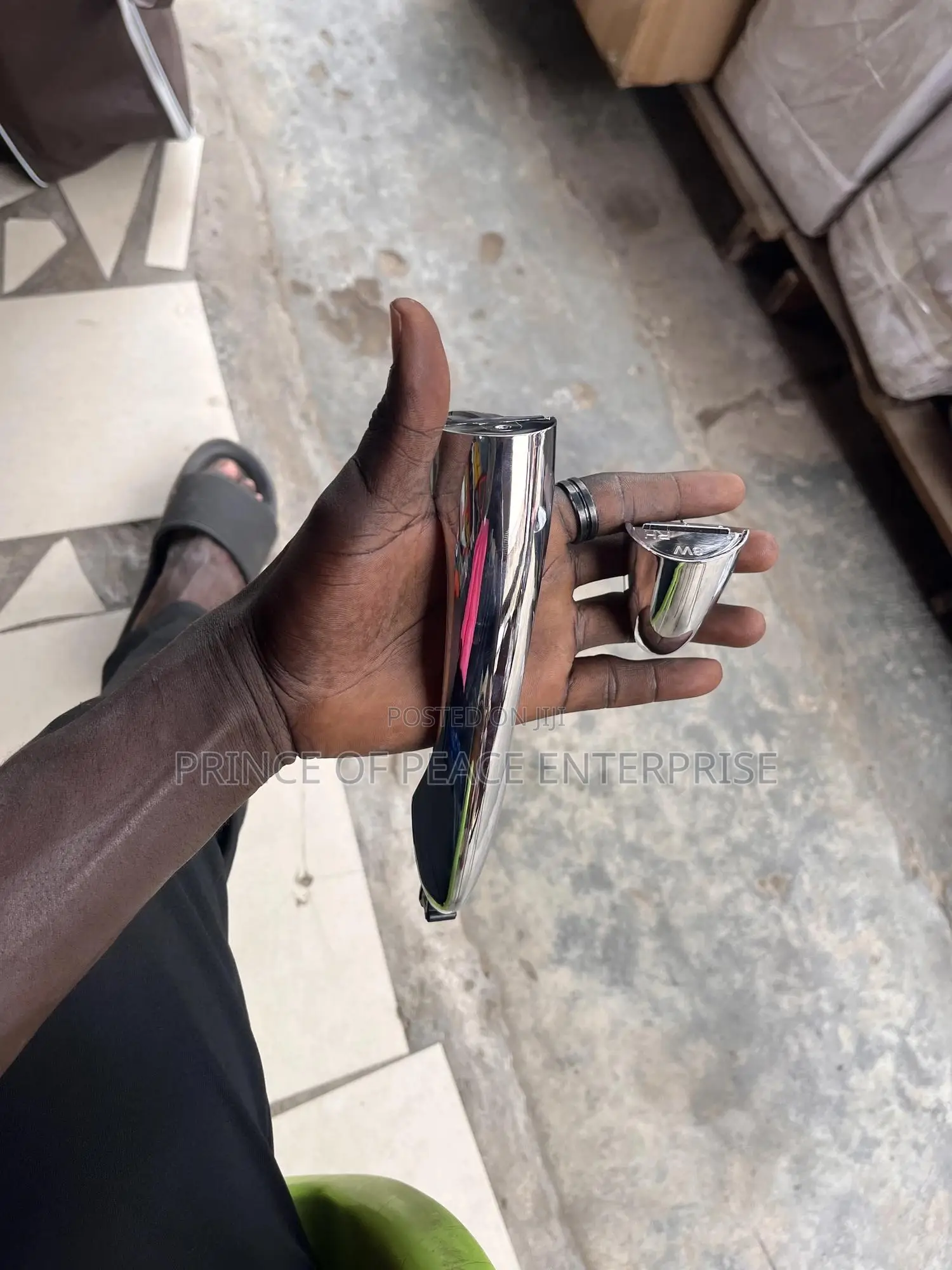Kia Sportage 2012 Door Handle Out Side ( One Side )