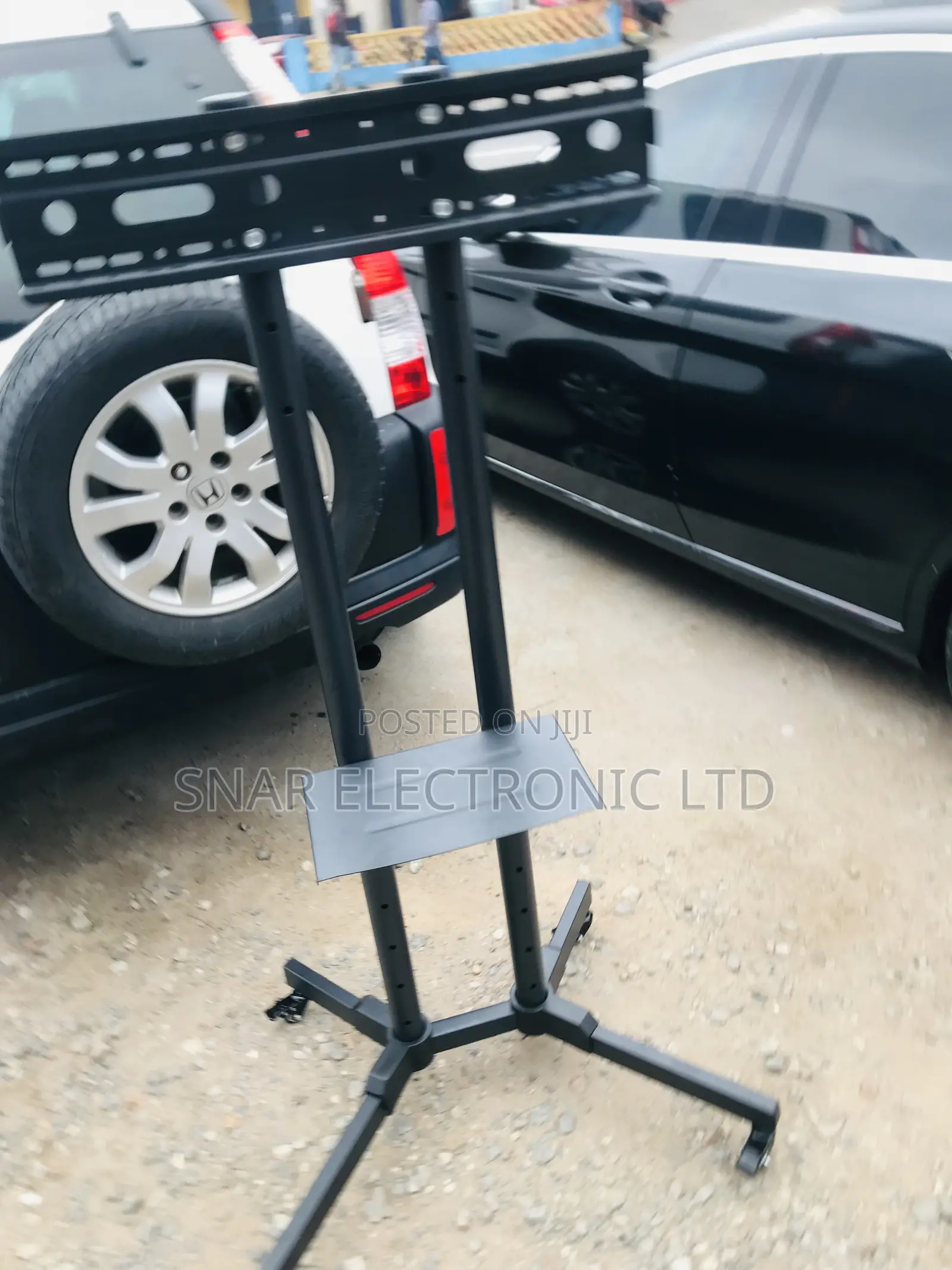 Efficient Mobile TV Stand Rolling Movable for Most 32"-70"