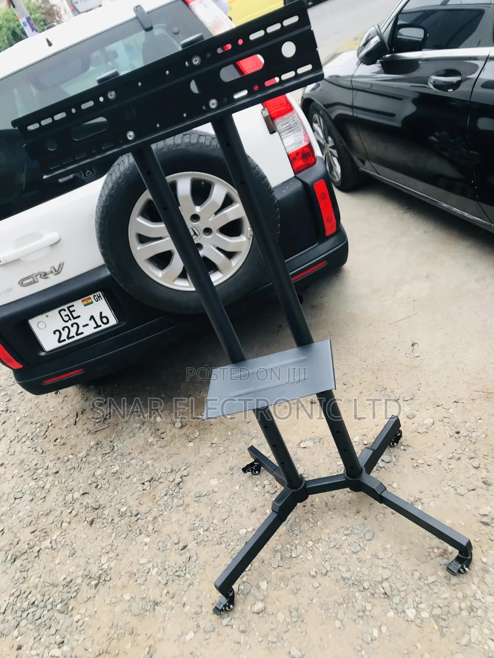 Quality Mobile TV Stand Rolling Movable for Most 32"-70