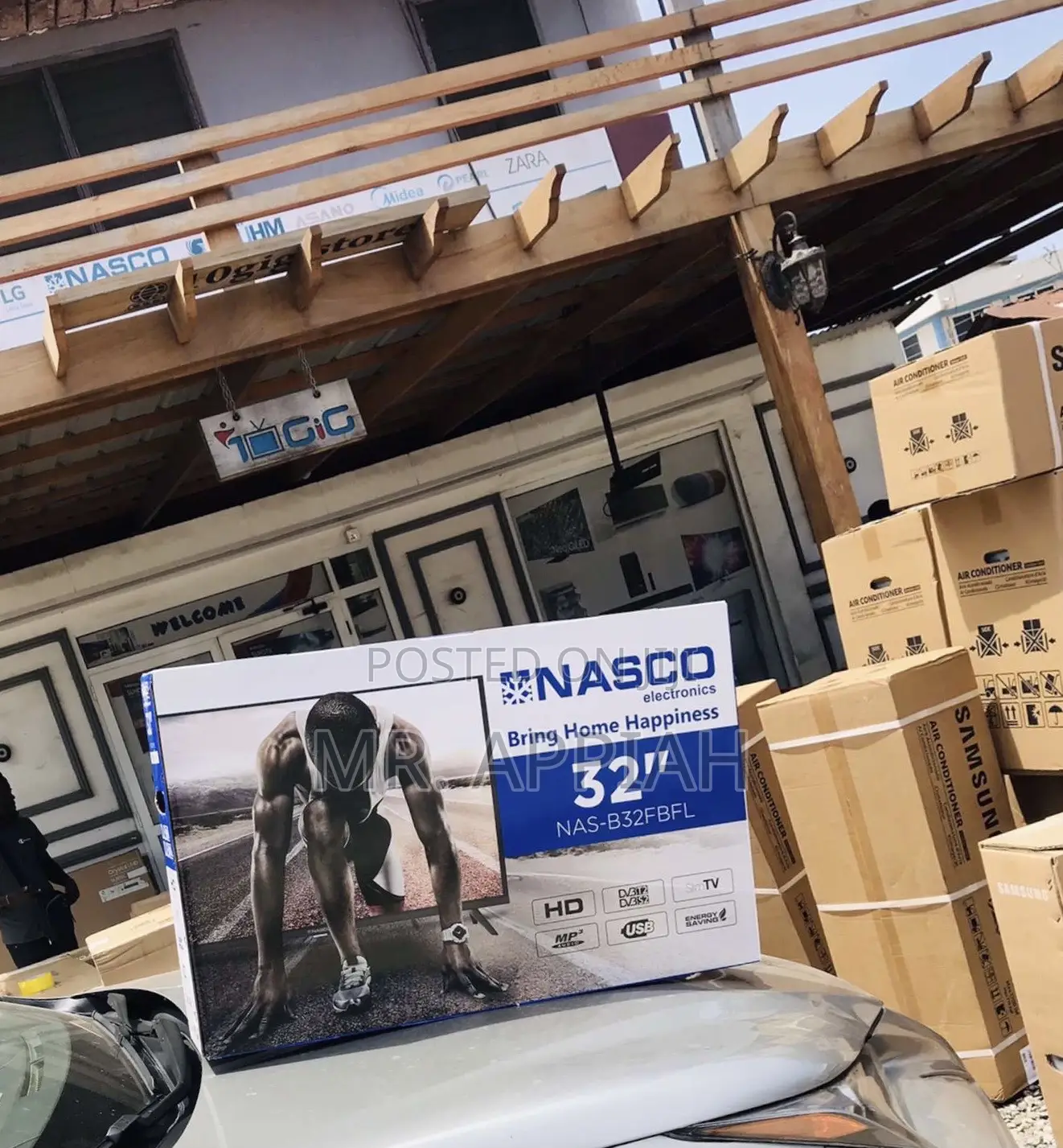 Uniquely Designed Nasco 32” Digital Satellite Electric Tv