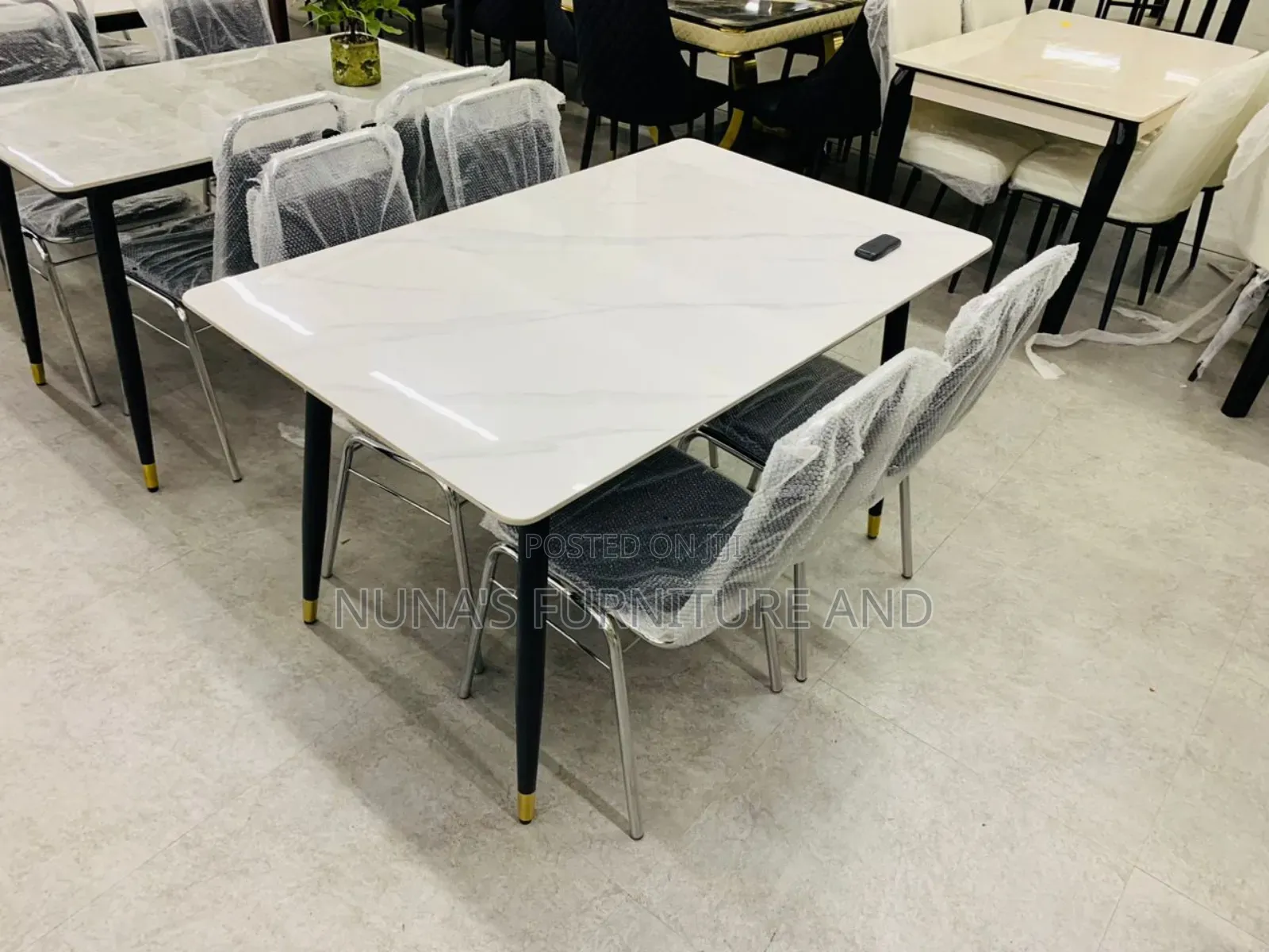 Dinningset/ Dinning Table