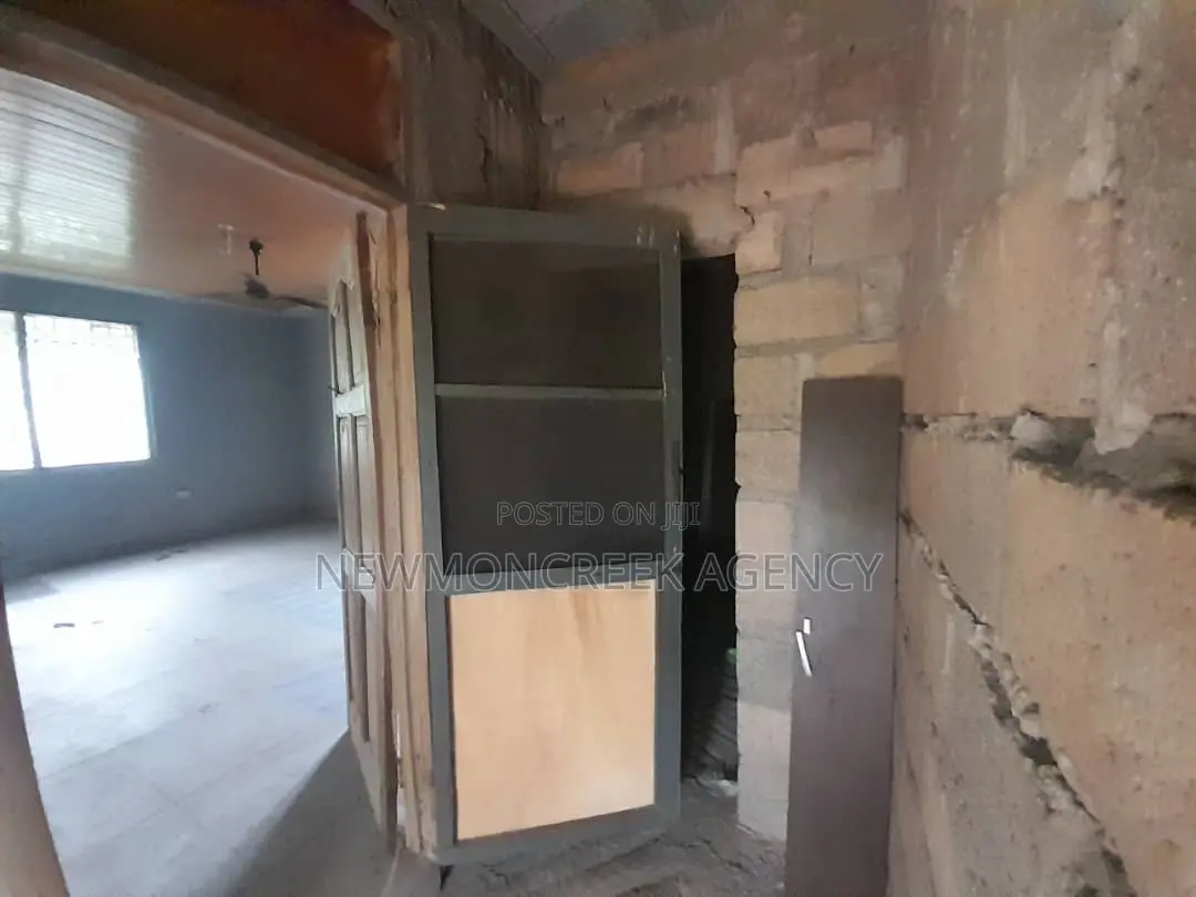 4bdrm Duplex in Dodowa Hospital, Accra Metropolitan for sale