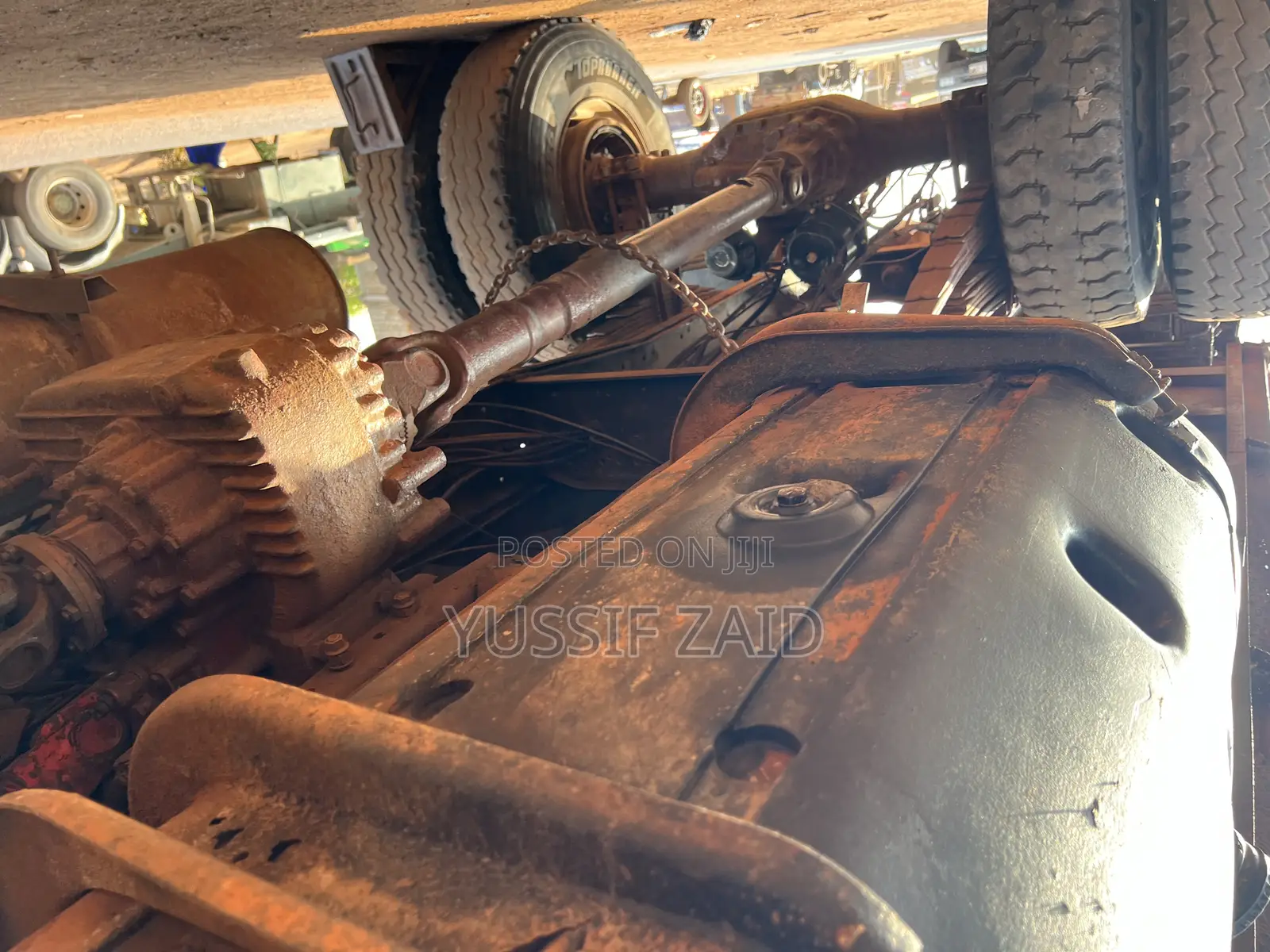 Mercedes Benz Dump Truck 4*4