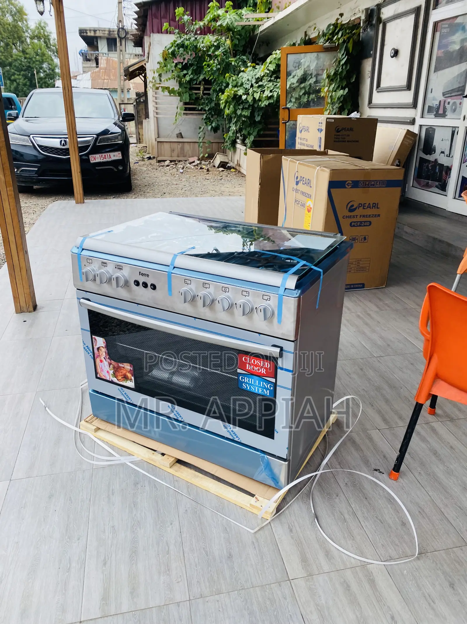 Classic Ferre 60x90 4 Gas,1electric,Auto Ignition Cooker.