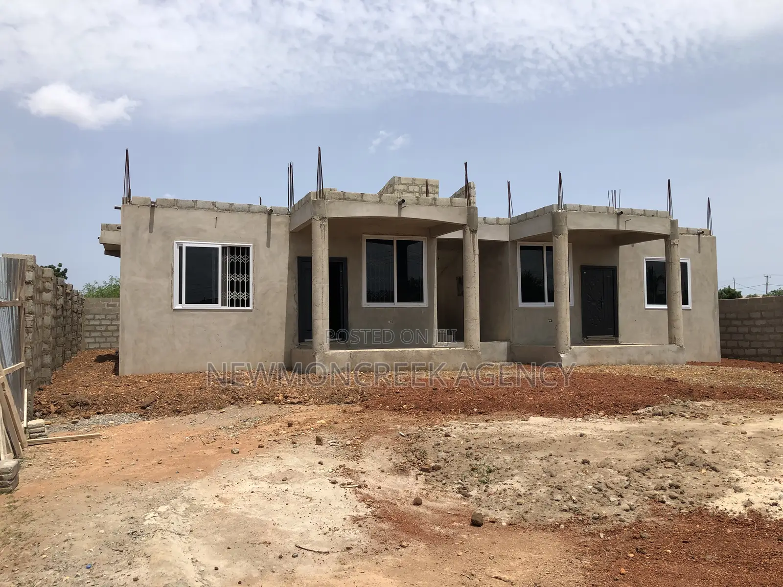 12bdrm Duplex in Amrahia,Adenta, Accra Metropolitan for sale
