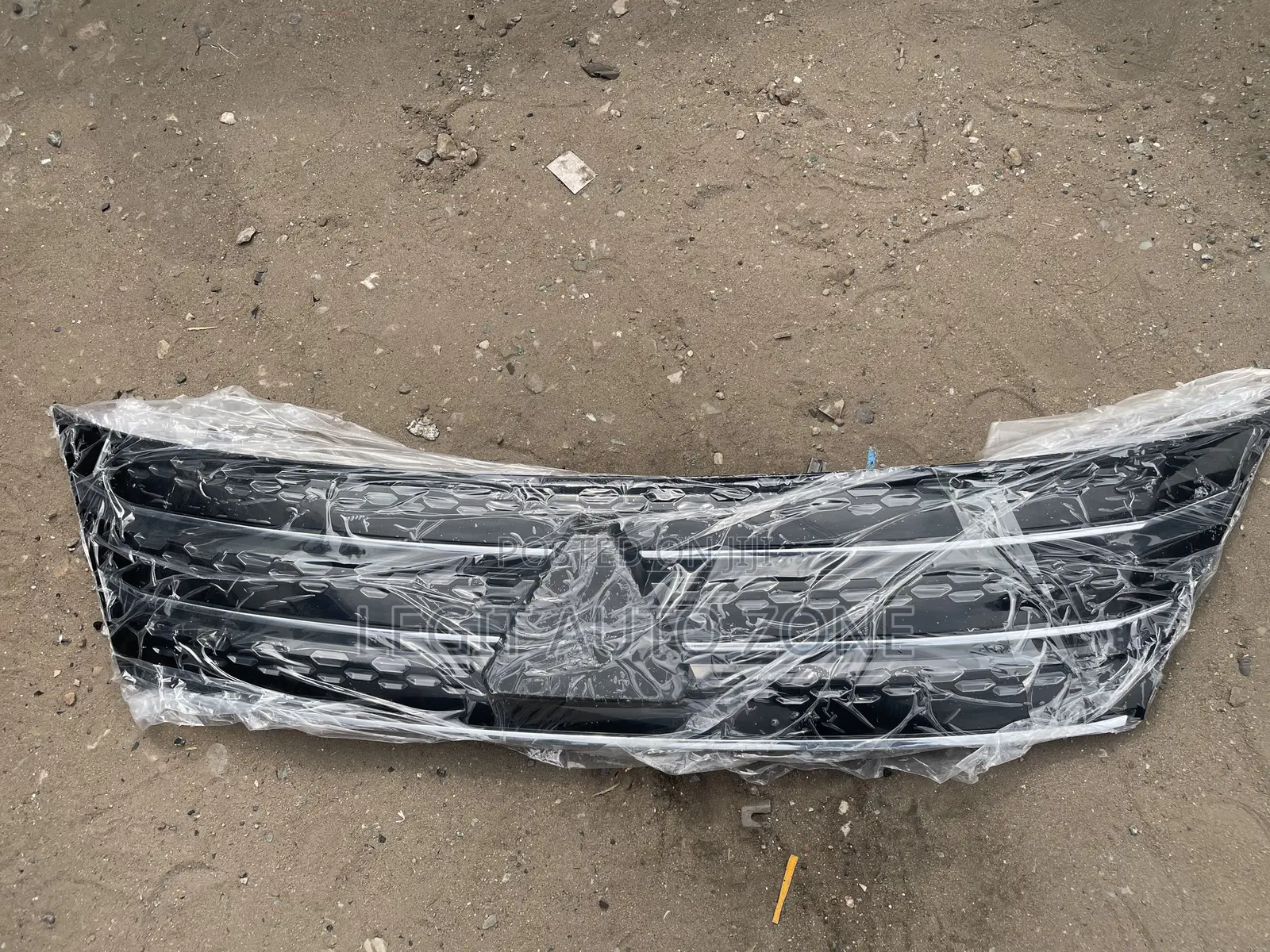 Mitsubishi Outlander 2022,2023 Front Grill/Shells