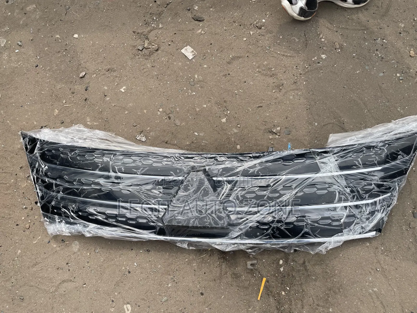 Mitsubishi Outlander 2022,2023 Front Grill/Shells