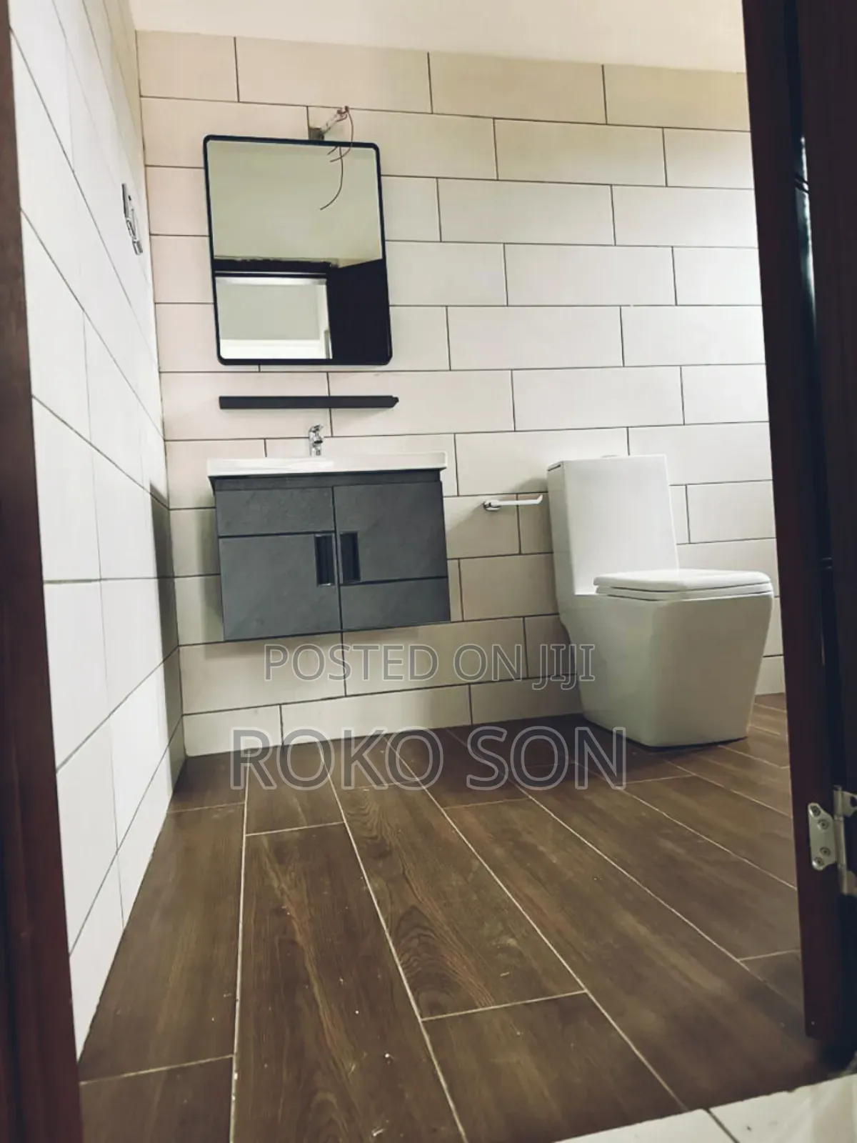 4bdrm Duplex in Dr Roko, Adenta for sale