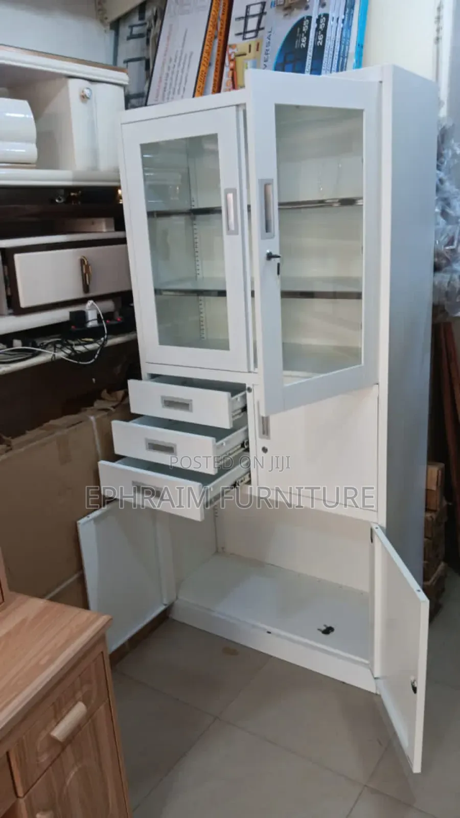 Metl Cabinet