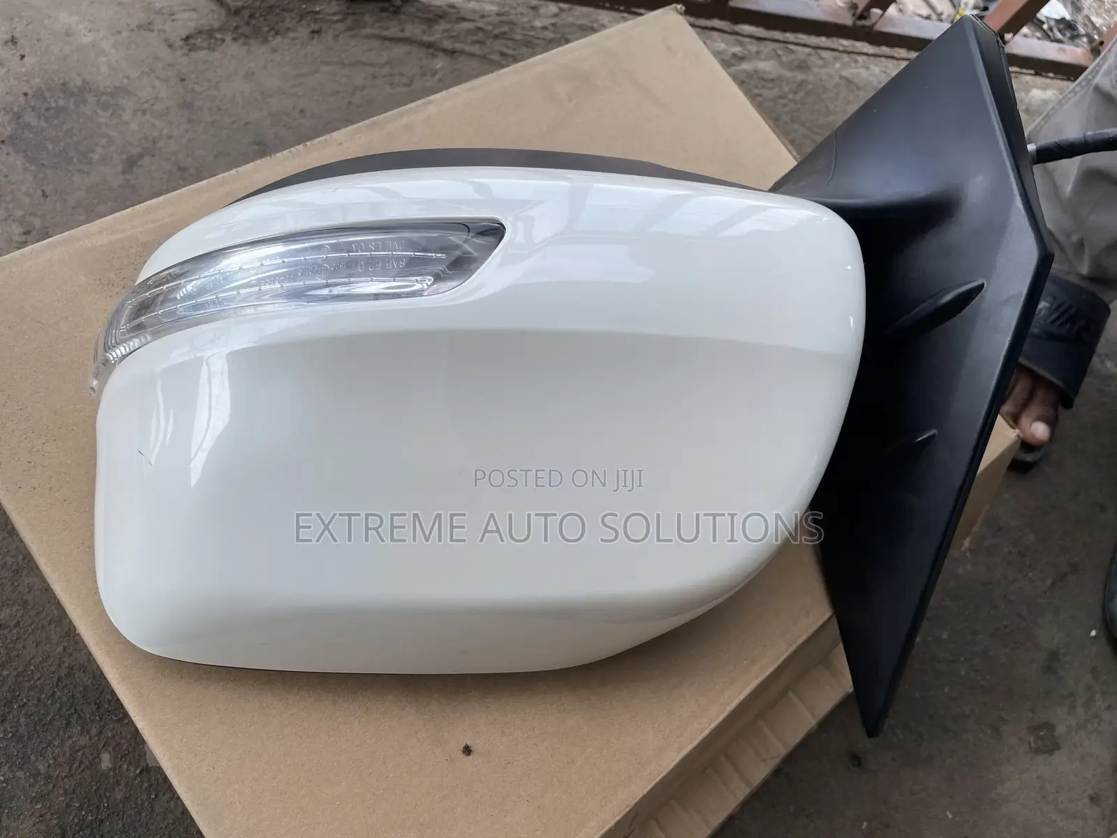 Lexus Lx 570 2017 Driving Mirror