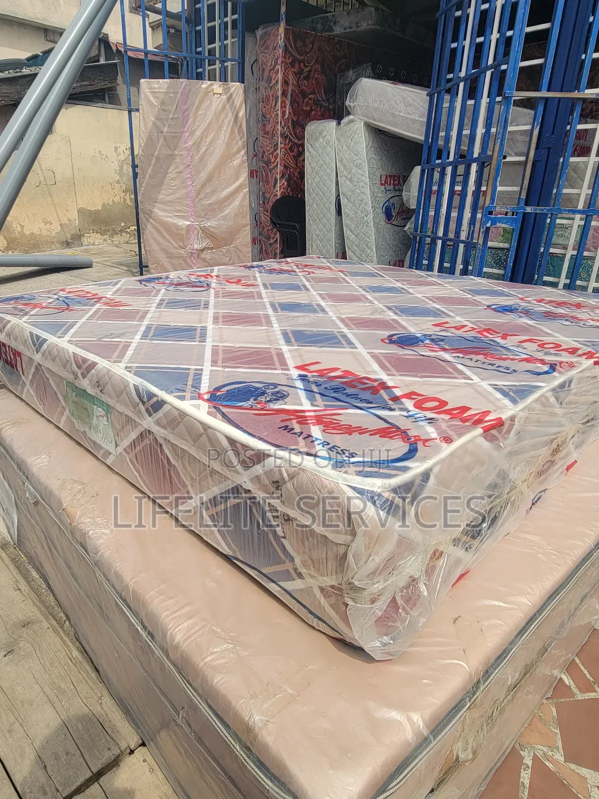 12" Queen Size Mattress#Real High Density