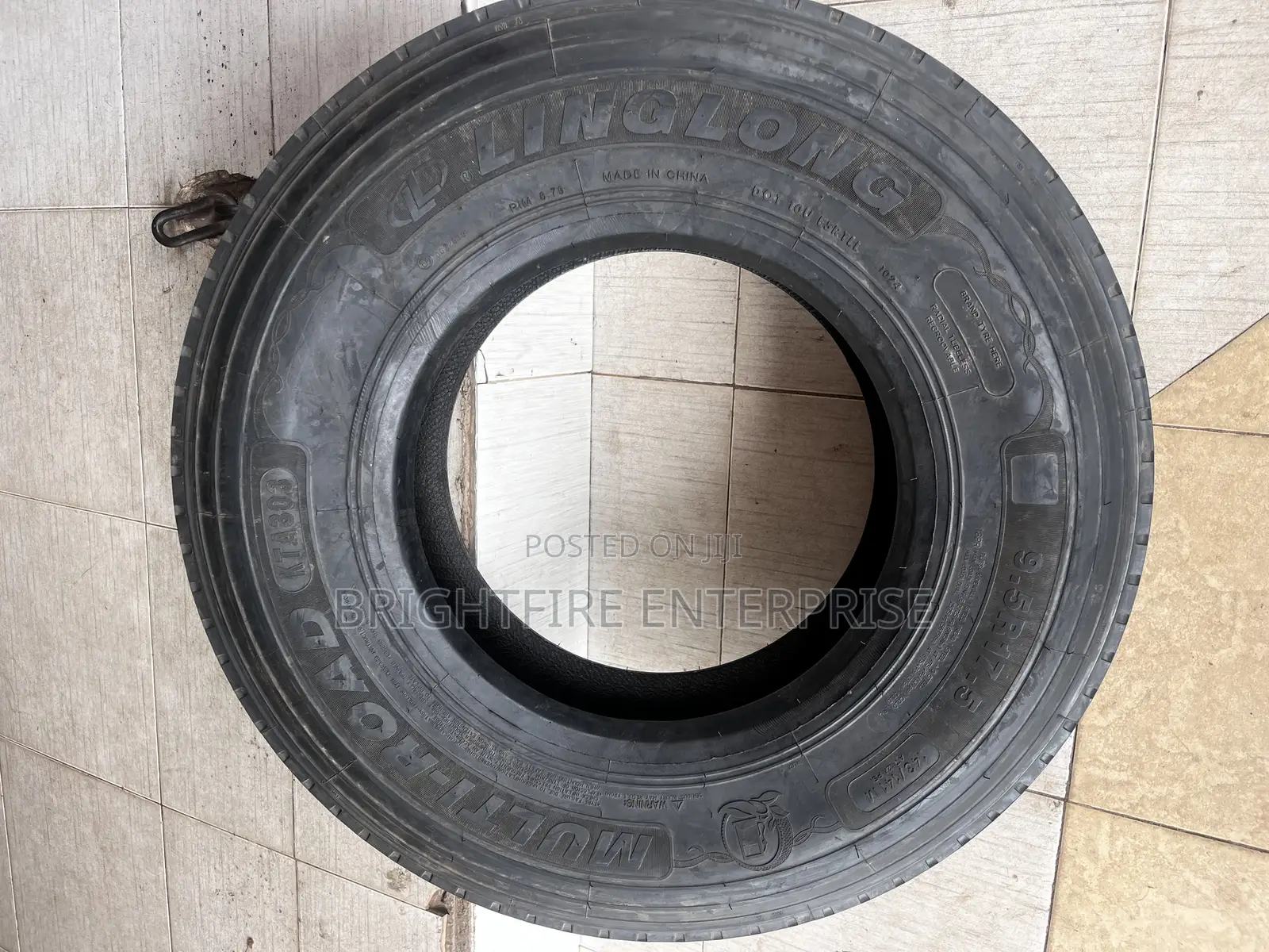 Linglong 9.5r17.5 Tyres