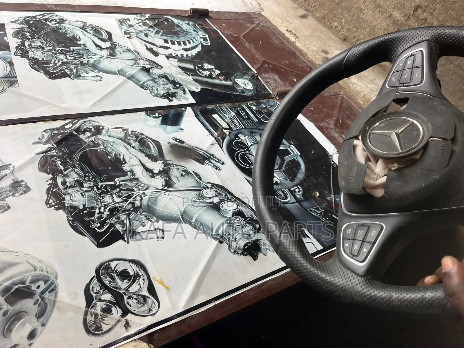 All Kinds of Benz Steering Wheel Available