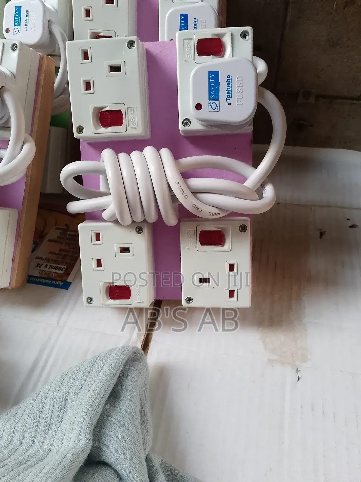 Wooding Socket
