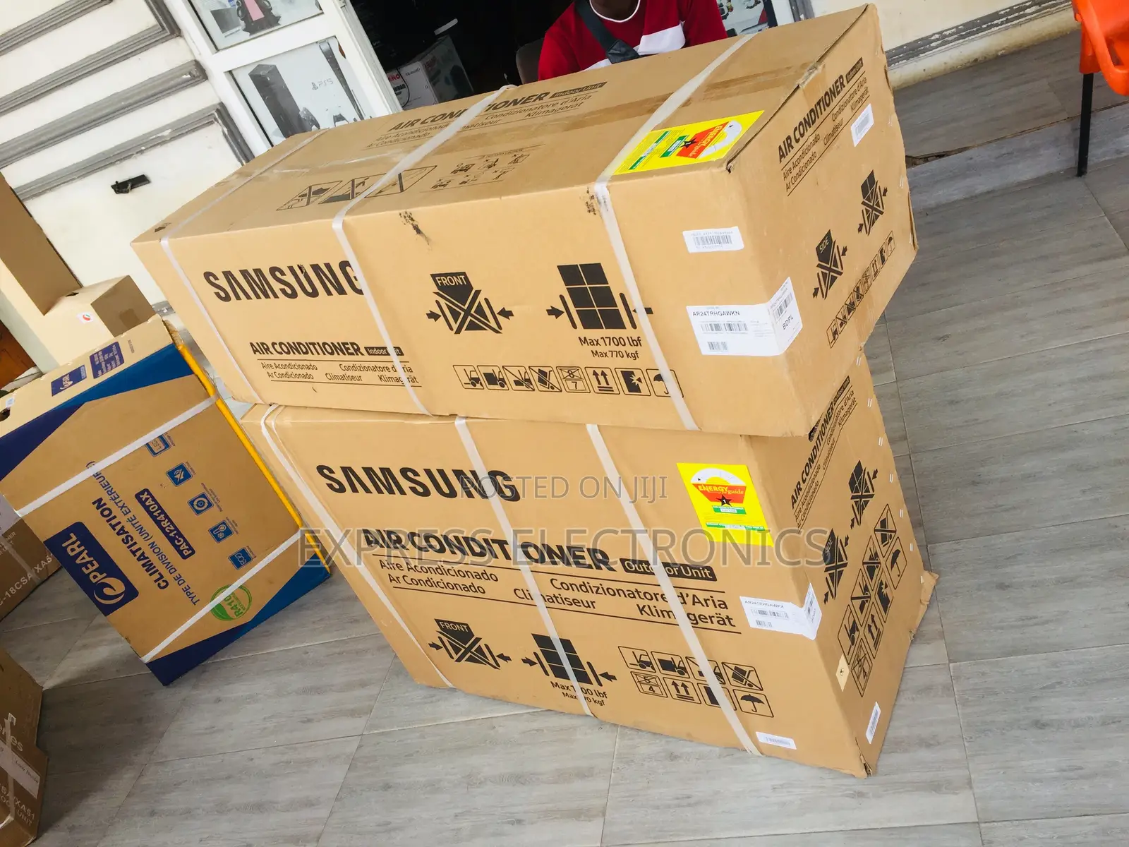 Unique Air Conditioner Samsung Split R410 2.5hp White.