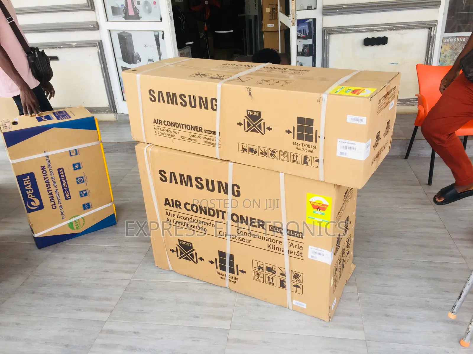 2.5hp ___<<Samsung Split R410 Gas White AC >