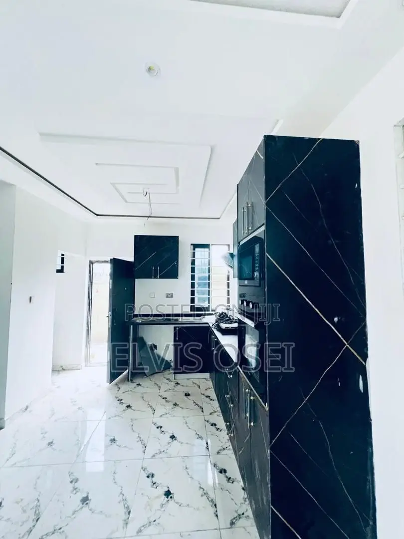 2bdrm House in East Legon Ashaley, Accra Metropolitan for sale