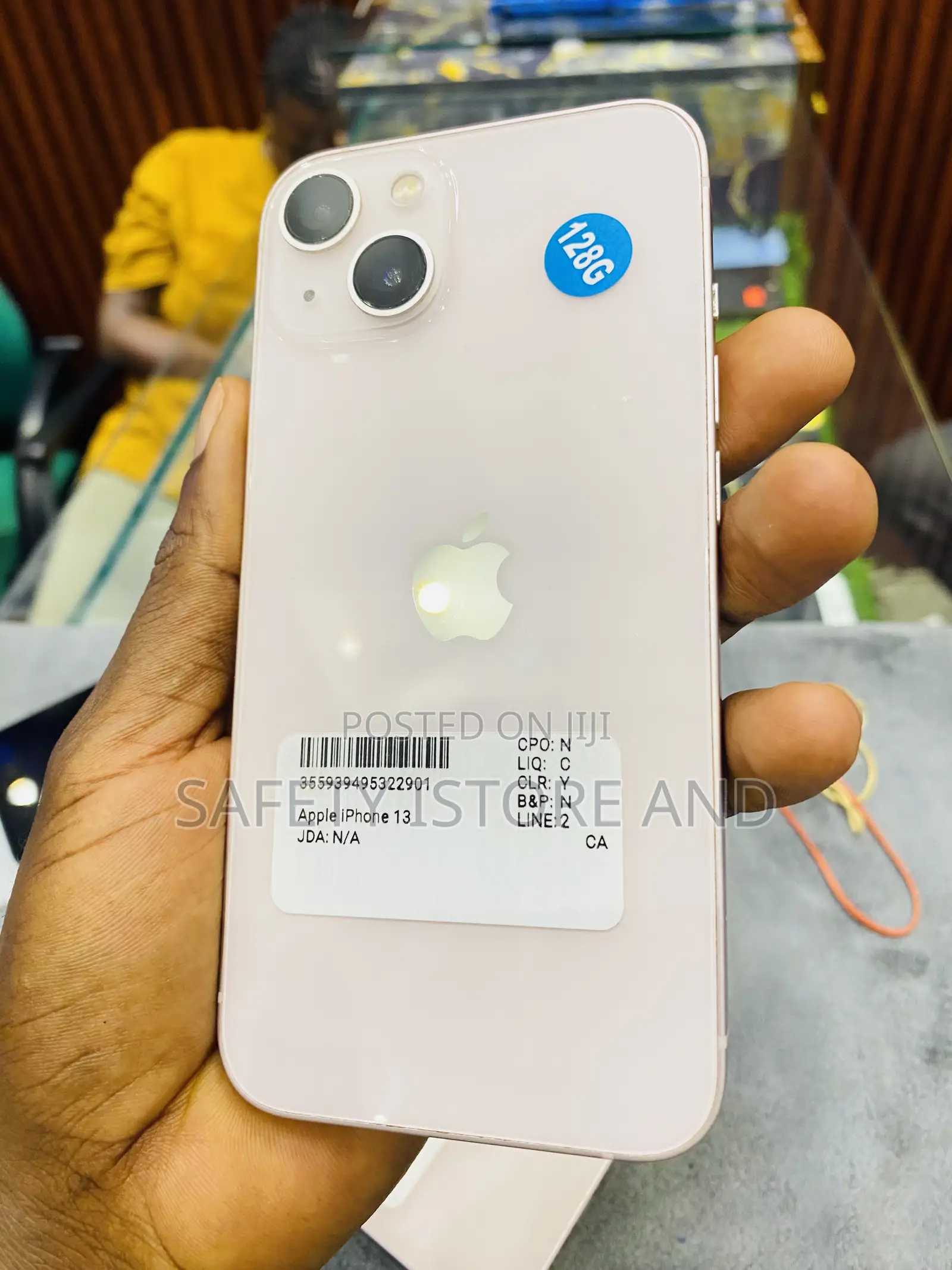 New Apple iPhone 13 128 GB Gold