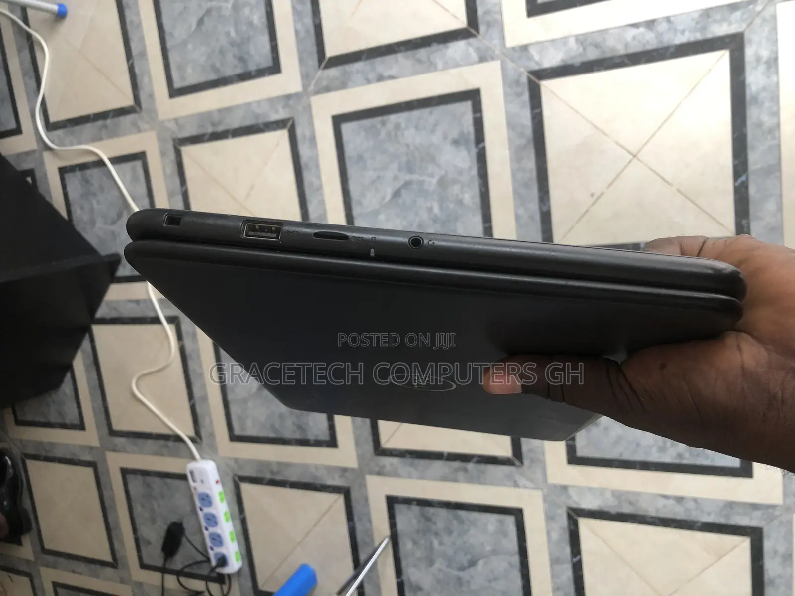 Laptop Dell Latitude 3390 8GB Intel Core I5 SSD 256GB