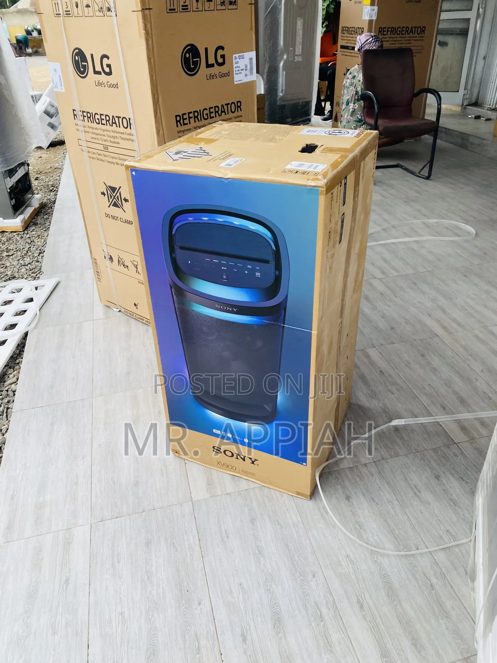 Brand New Sony SRS-XV900 Portable Bluetooth Speaker.