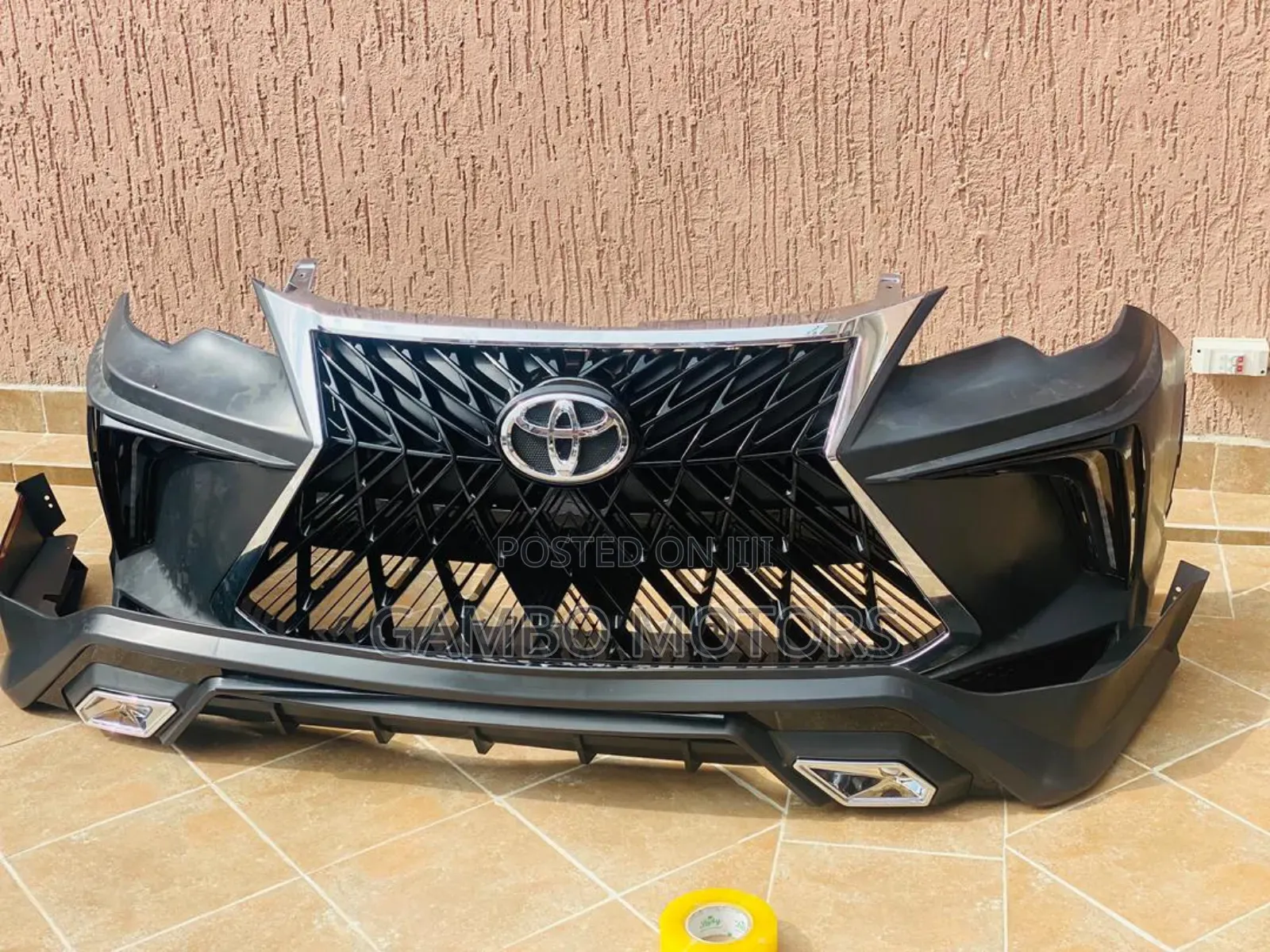 Fortuner 16 Front Bumper Complete