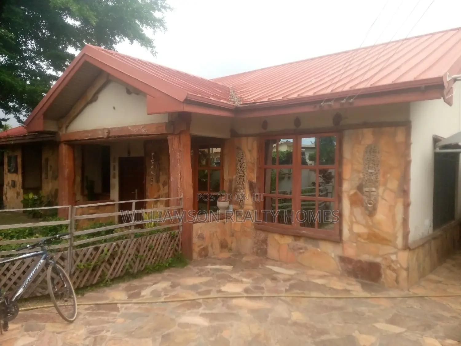 Luxury Fully Furnished 4bedrms Hse for Rent,Spintex