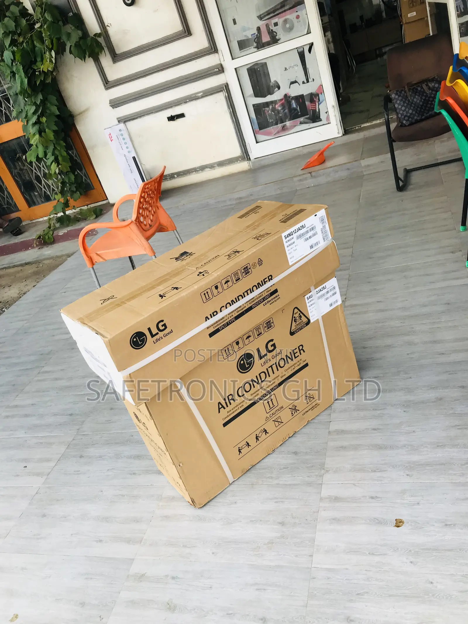 Dual Inverter (White) 1.5hp R410 Gas LG AC