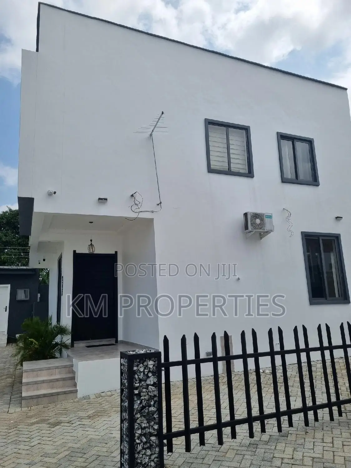 Furnished 3bdrm Duplex in North Legon for rent