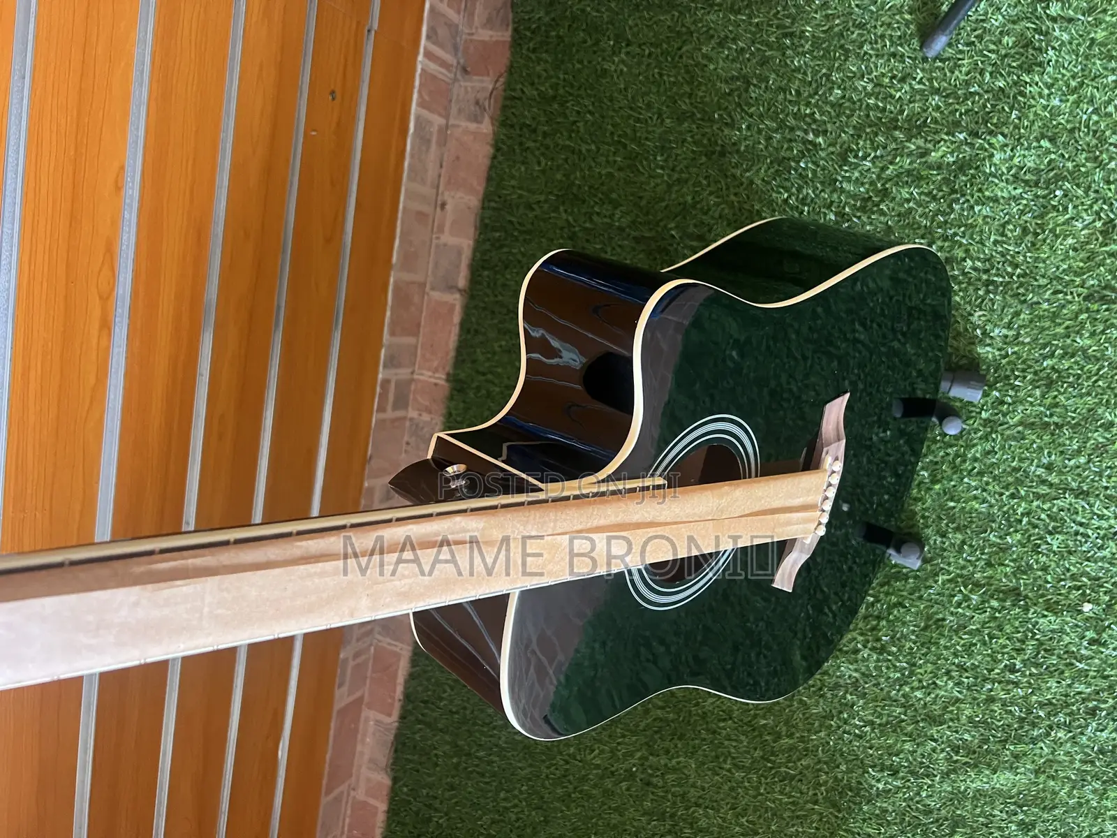 Semi Acoustic Guitar + Free Accessories