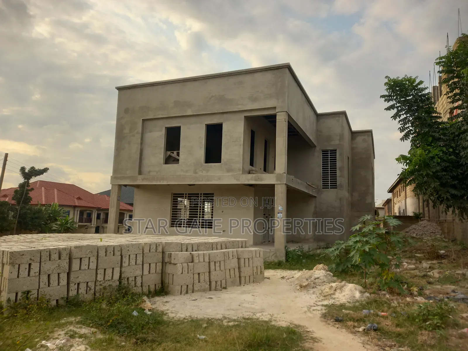 6bdrm House in Star Gate Properties, Kumasi Metropolitan for sale