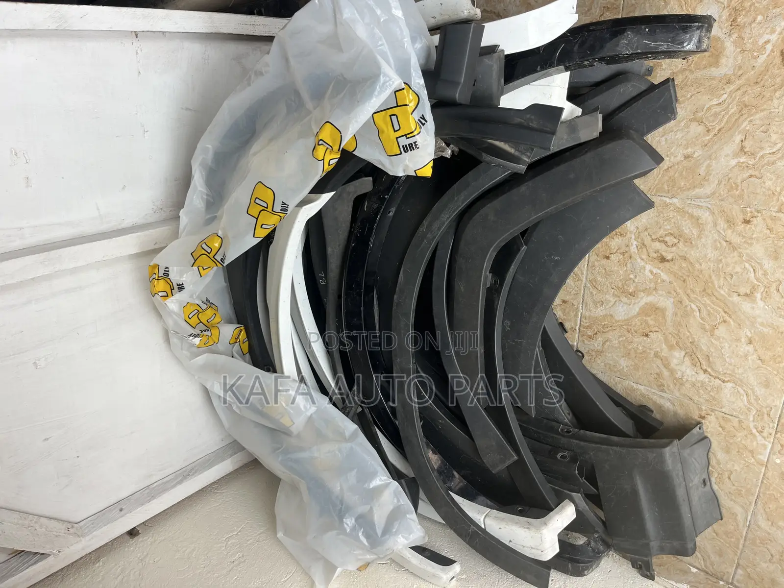 All Kinds of Fender Moulding Available