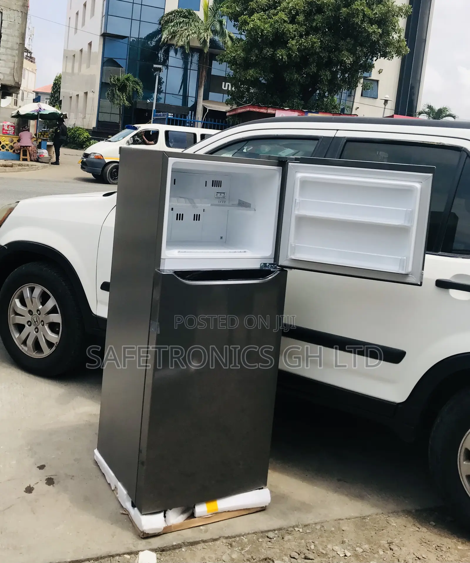 Topfreezer Gray LG GN-B202SQBB Doubledoor Fabulous 