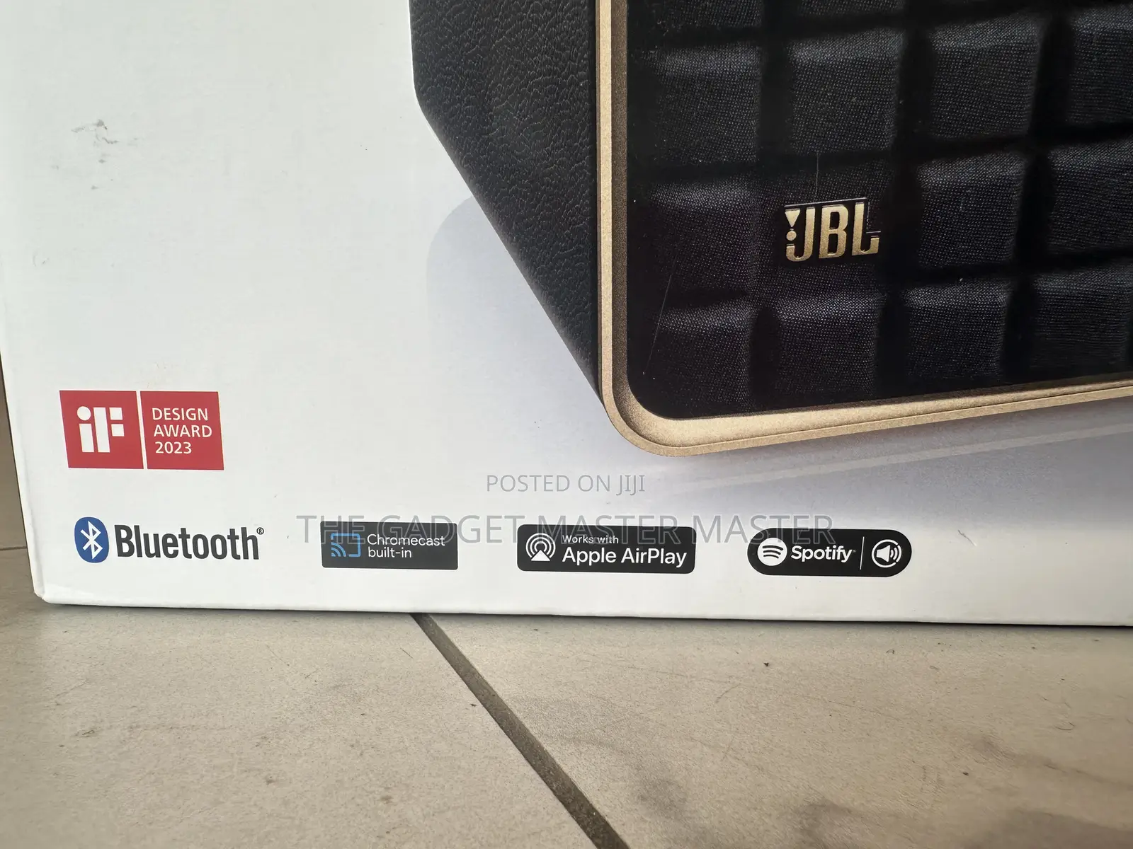 JBL Authentics 300