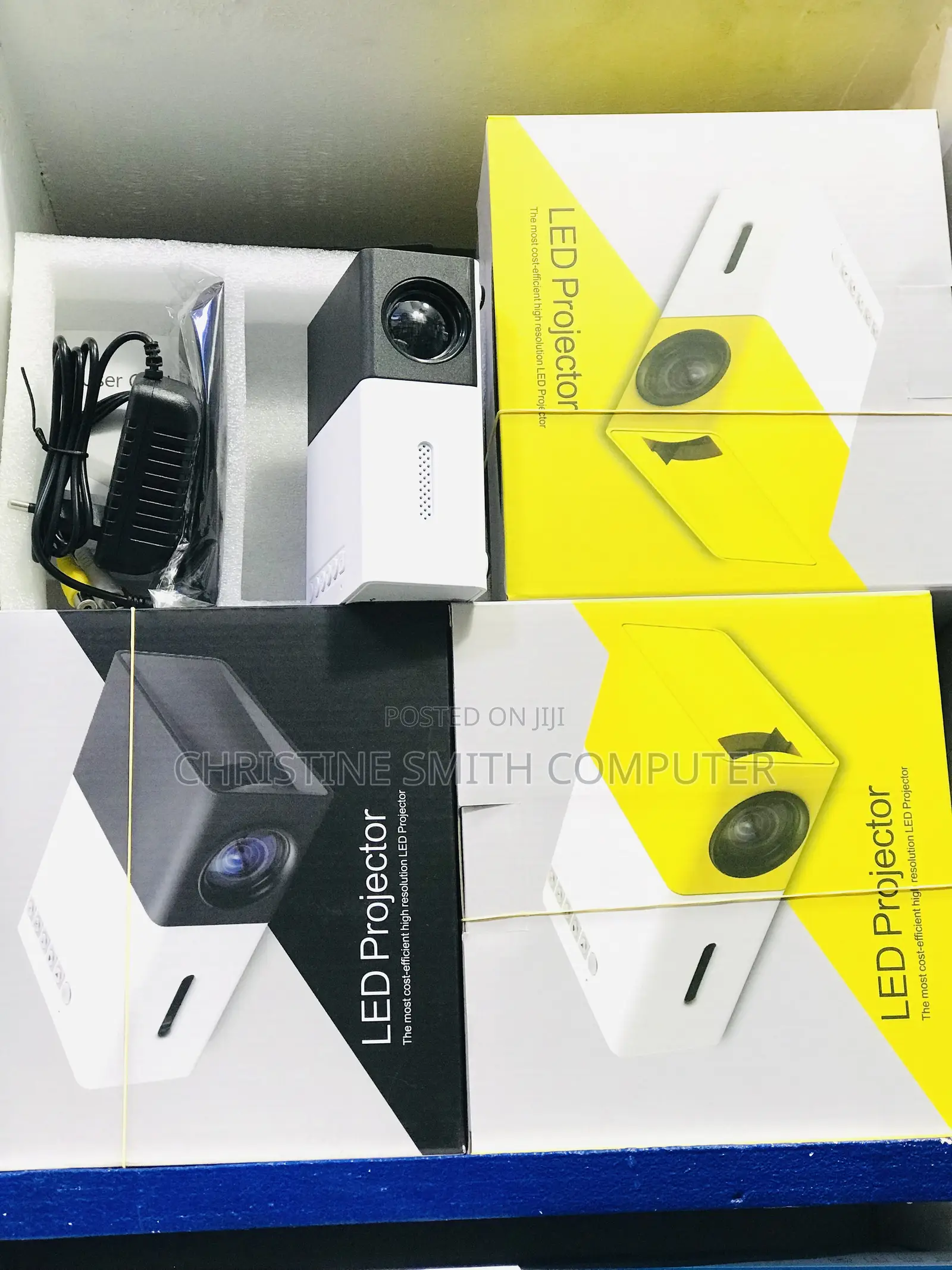 Mini LED Projector