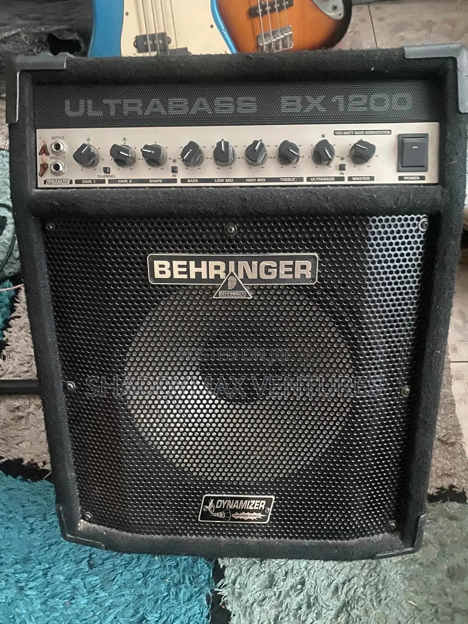 Behringer Ultra Bass BX1200 Bass Combo