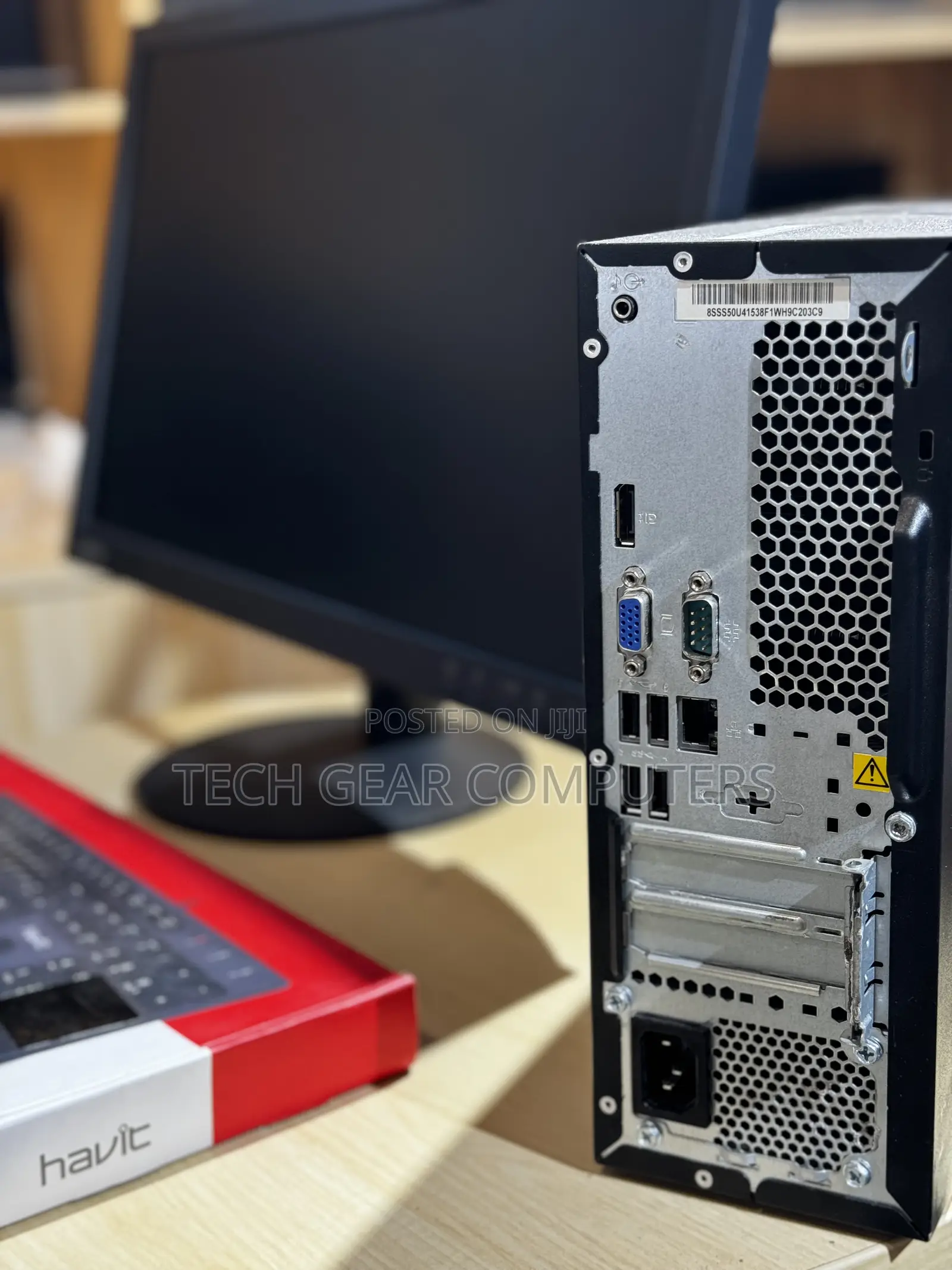 Desktop Computer Lenovo 8GB Intel Core I5 SSD 256GB