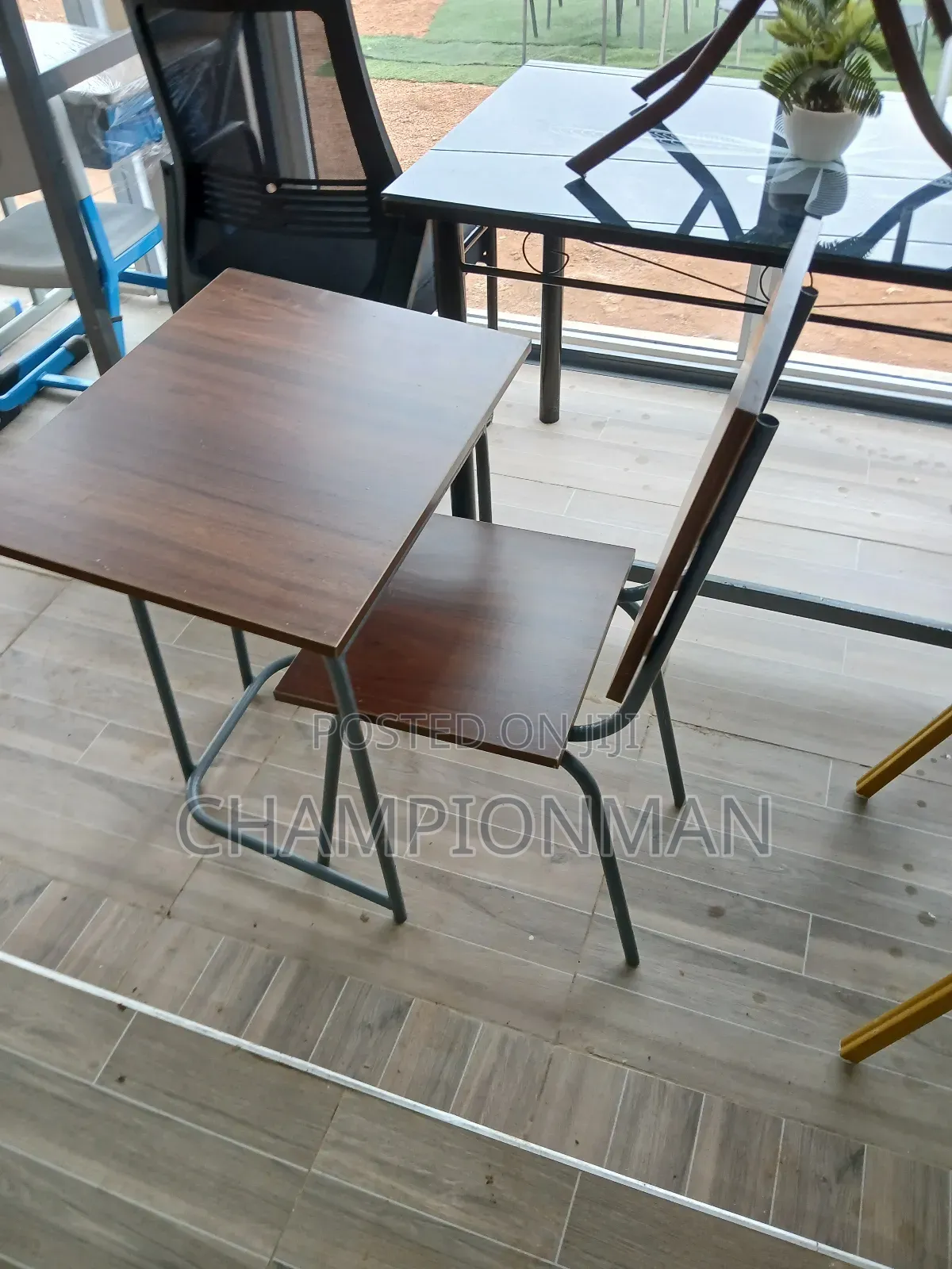 Student Desk