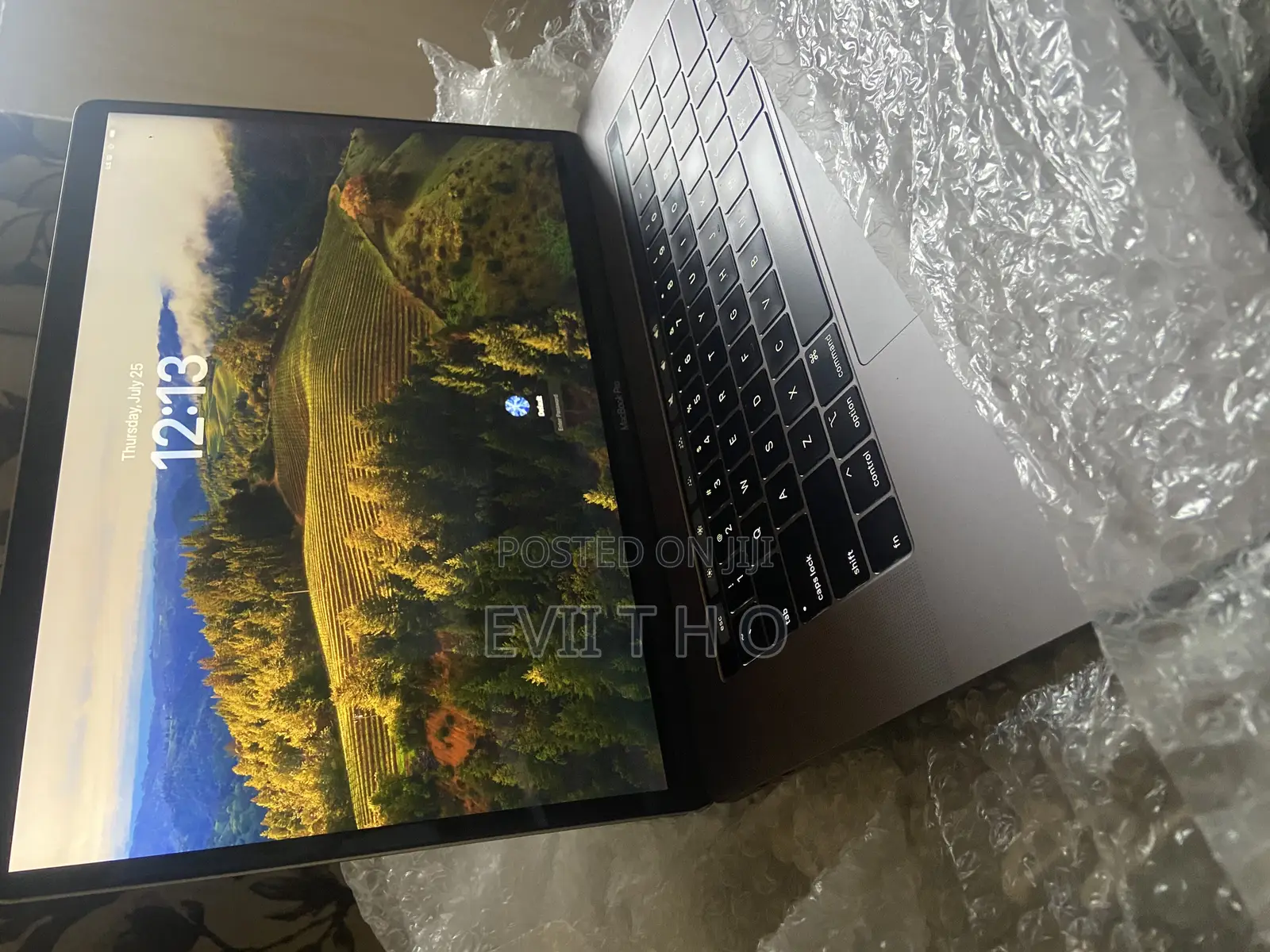 Laptop Apple MacBook Pro 2018 16GB Intel Core i7 SSD 512GB
