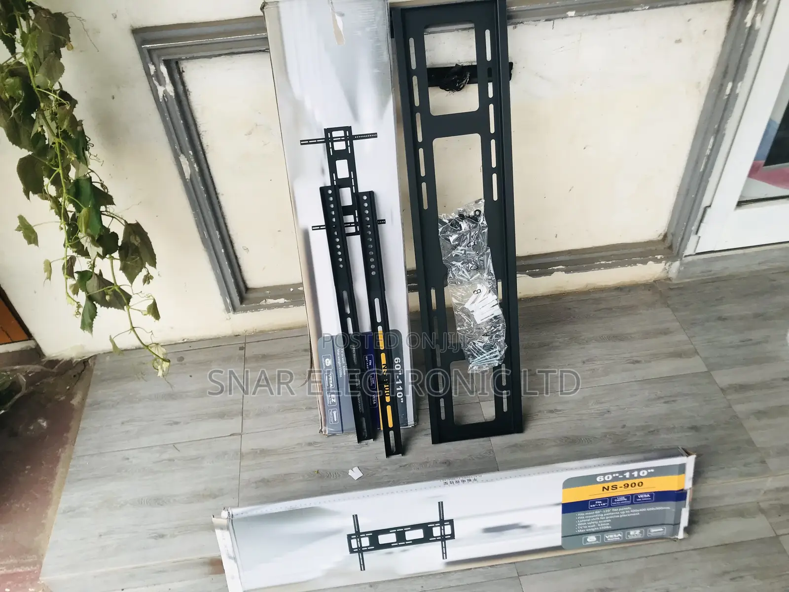 Efficiency TV Bracket for 60-110 Inch Big Size TV Wall Mount