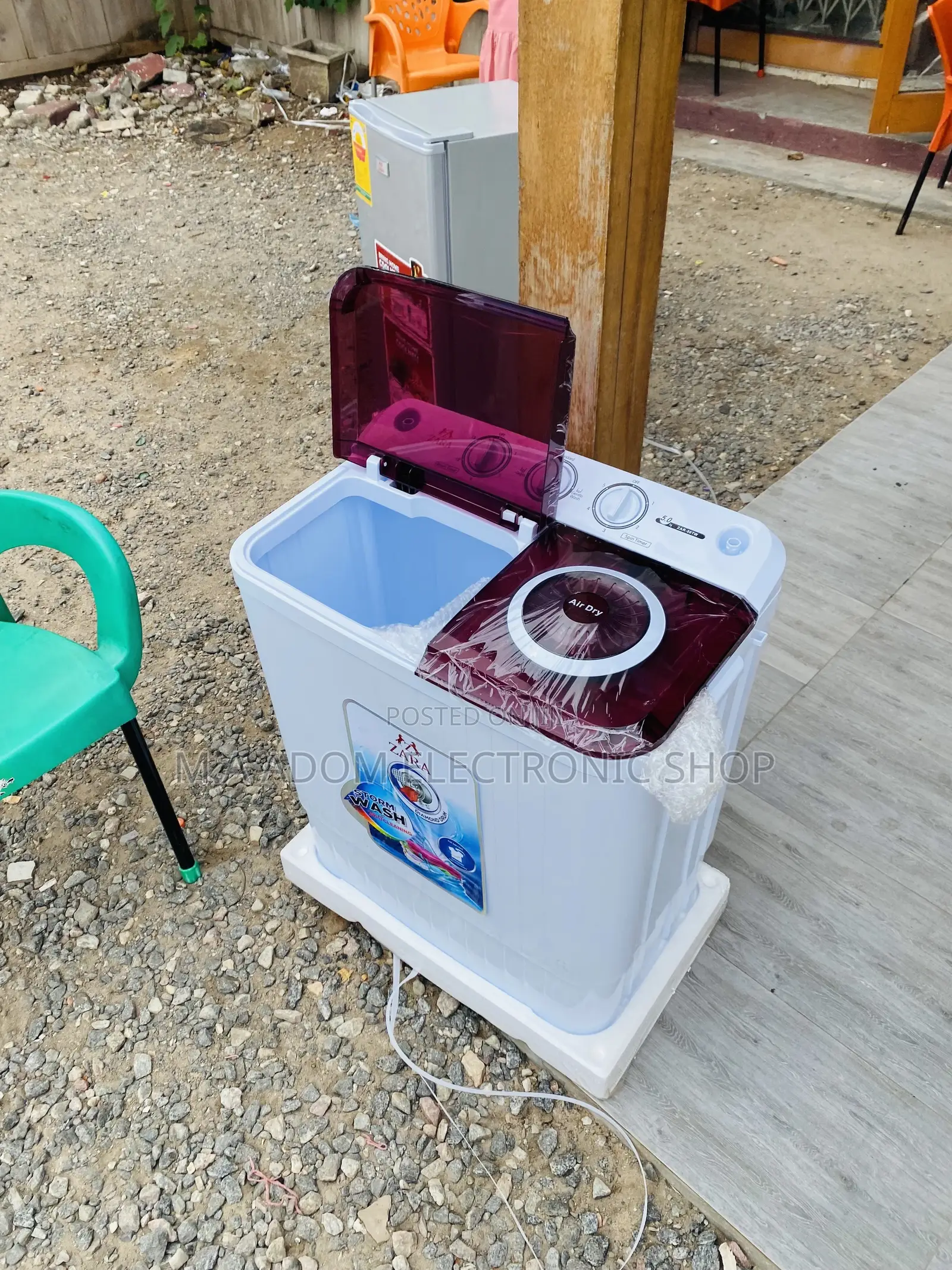 Quality Zara 5kg Semi-Automatic Top Load Washing Machine.