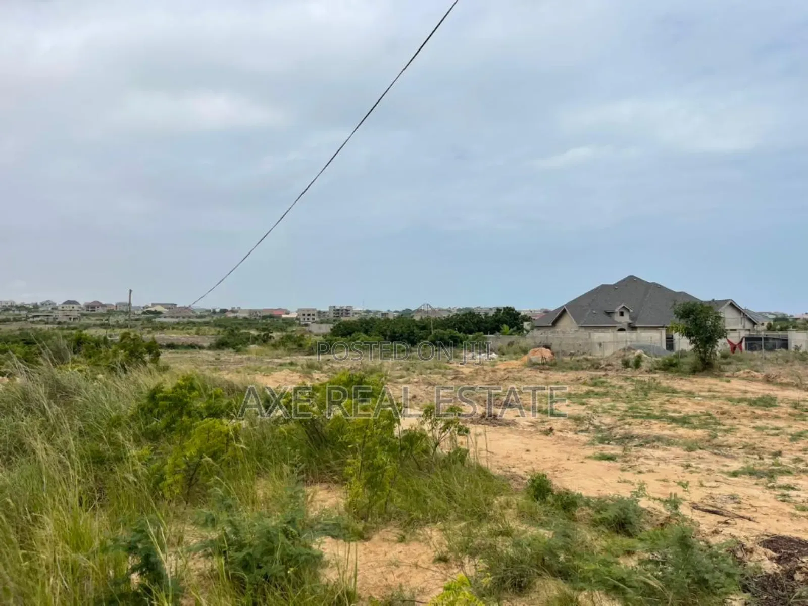 Ideal Locality Half Plots > Tema Community 25 Devtraco