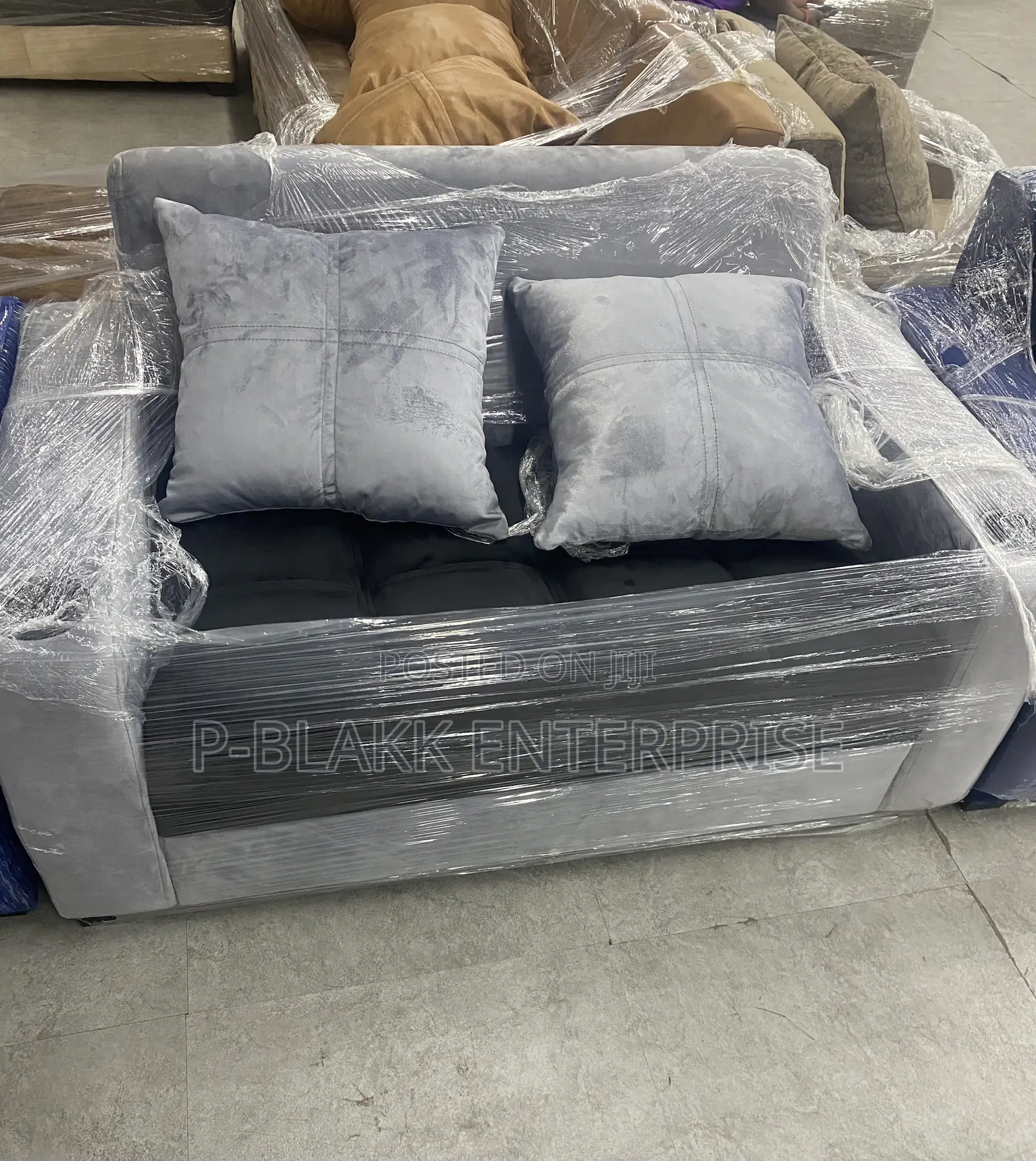 Couches/ Sofa 2in1