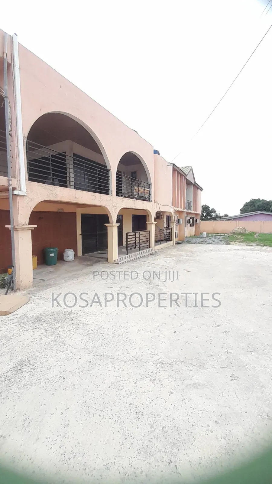 4bdrm Apartment in Labadi Palm Wine for rent