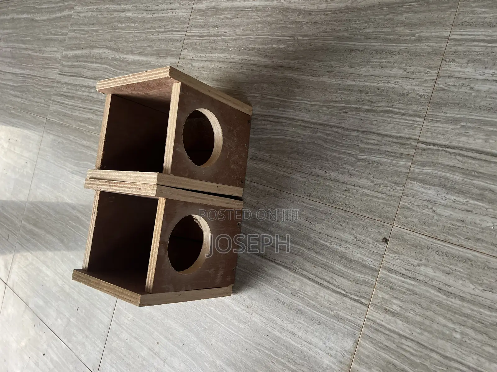 Nest Baskets and Breeding Boxes for Birds
