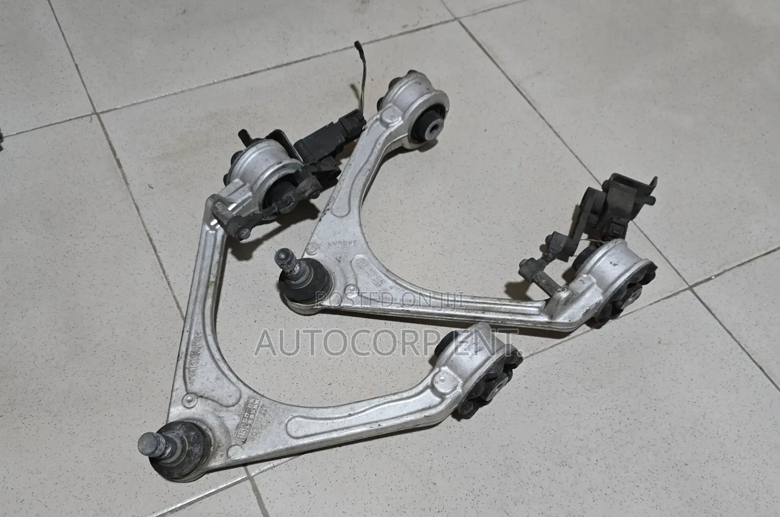 2016 - 2022 Jaguar Xe/ Xf Upper Control Arms