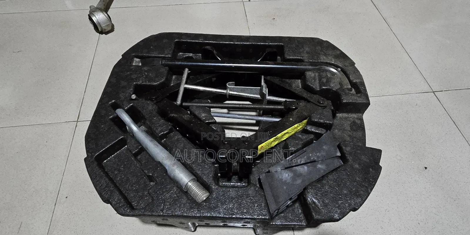 Original Jaguar Wheel Spanner Jerk Set - New
